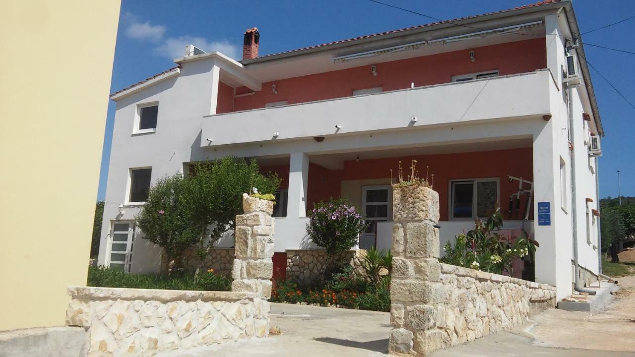 Apartments Vuk Posedarje Exterior photo